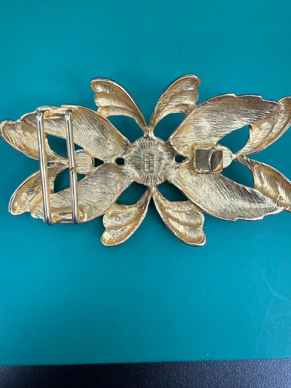 Vintage Mimi Di N Belt Buckle Gold Tone with Pearls Rare Signed 1987 - Picture 5 of 11